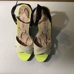 Sam and Libby black and white pattern wedge sandal size 11m.